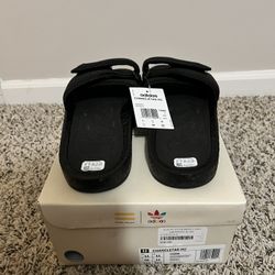 Pharrell Chancletas size 11