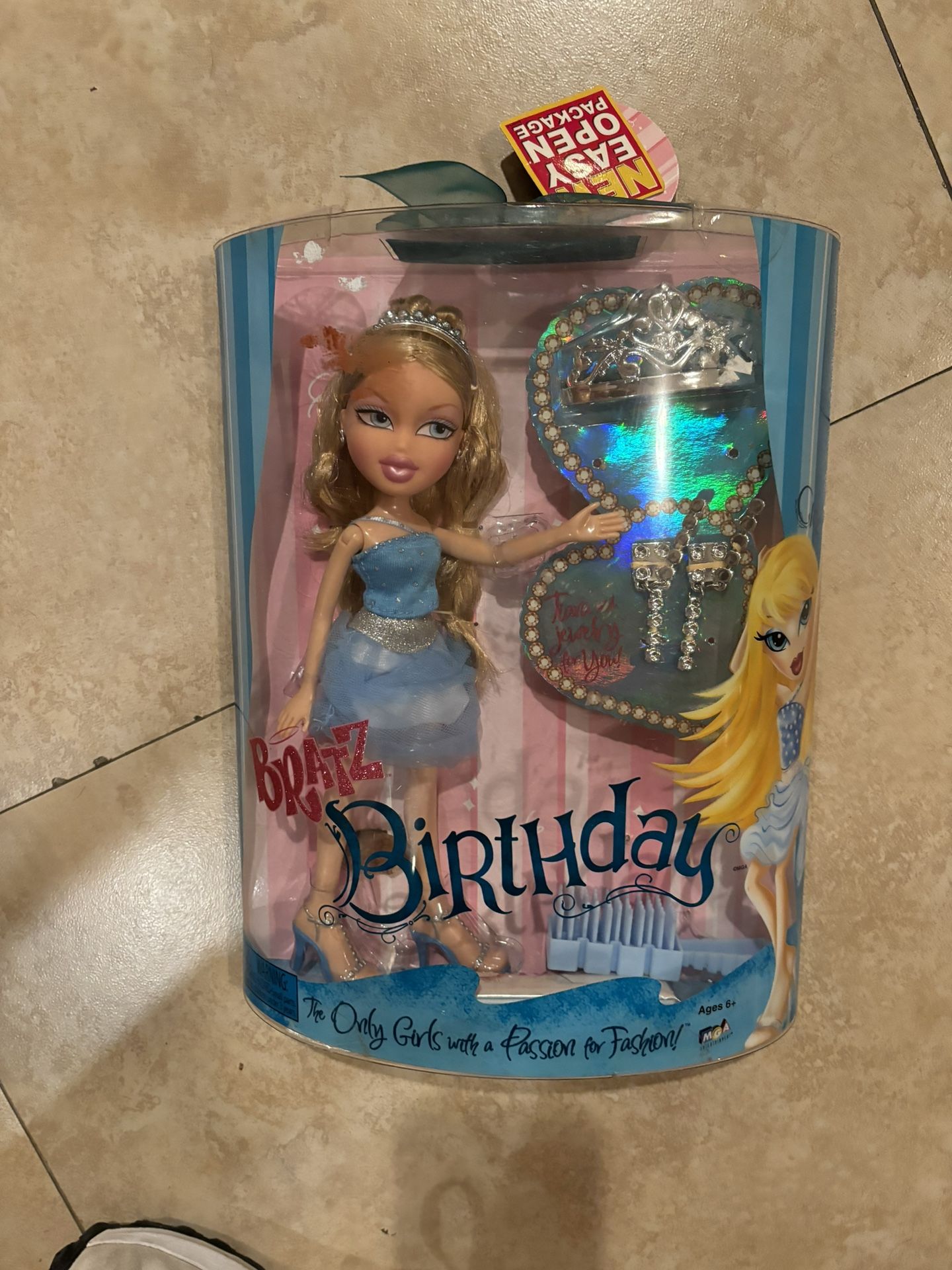 RARE NIB BRATZ Birthday Cloe doll