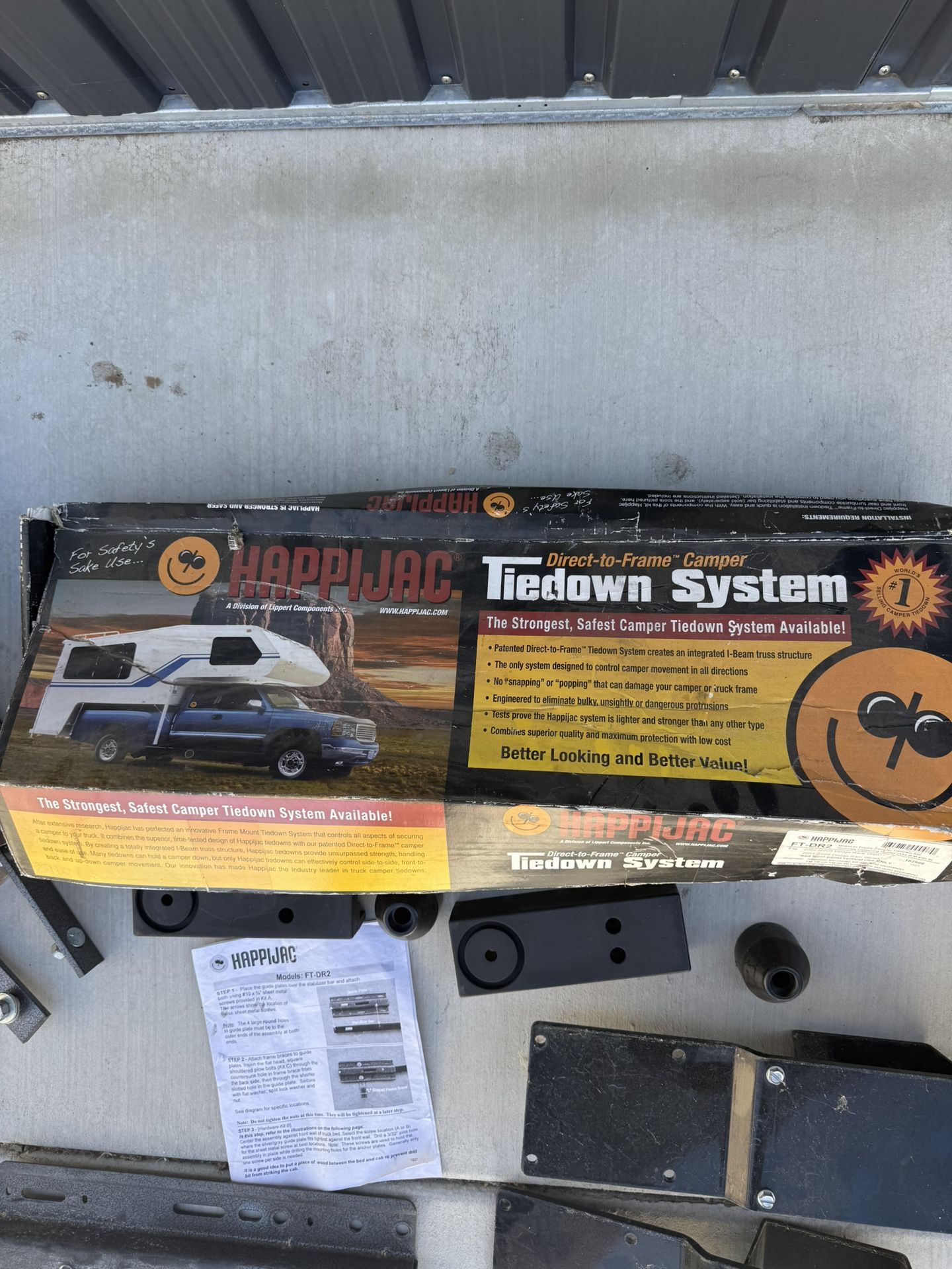 O2-09 HAPPIJAC TRUCK CAMPER TIEDOWN SYSTEM