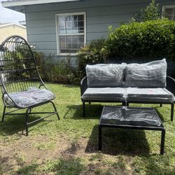 outdoor patio set