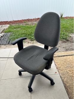 Desk chair