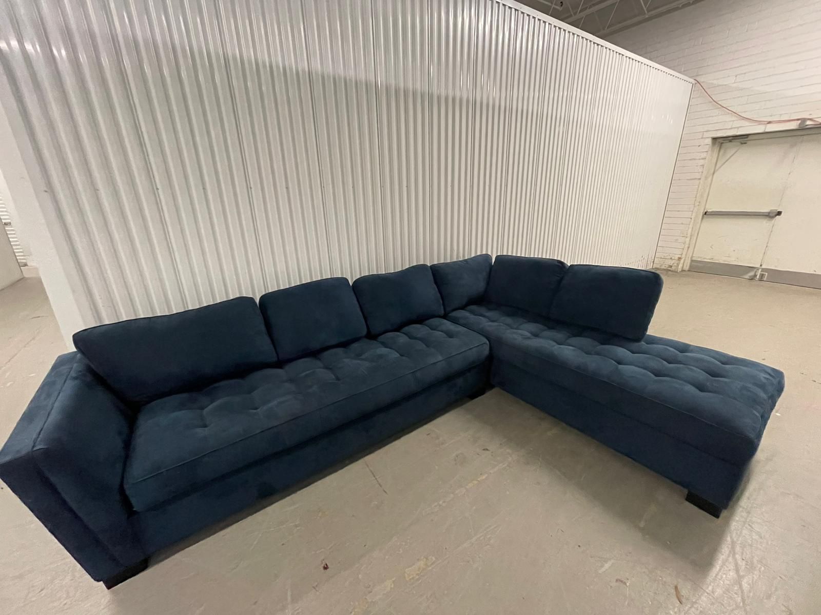 Cindy Crawford Large Tufted 2 pc Microsuede Sapphire Blue Sectional (Free Delivery!)