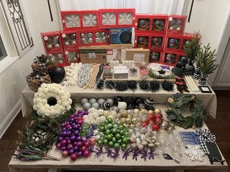 Large Christmas Decoration Lot
