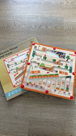 Mushroom House Wooden Magnetic Maze Toy