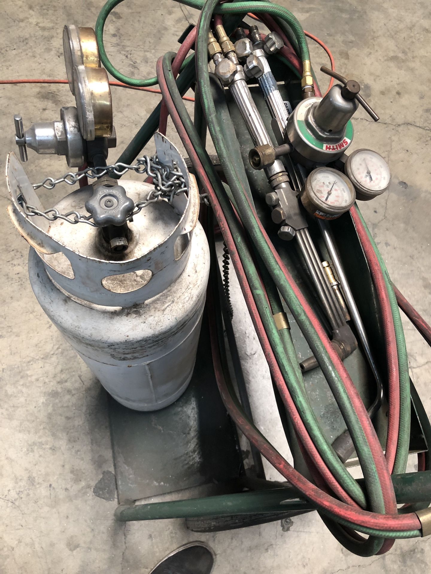Smith cutting torch and heat torch kit w/ tank and Anthony Cart for