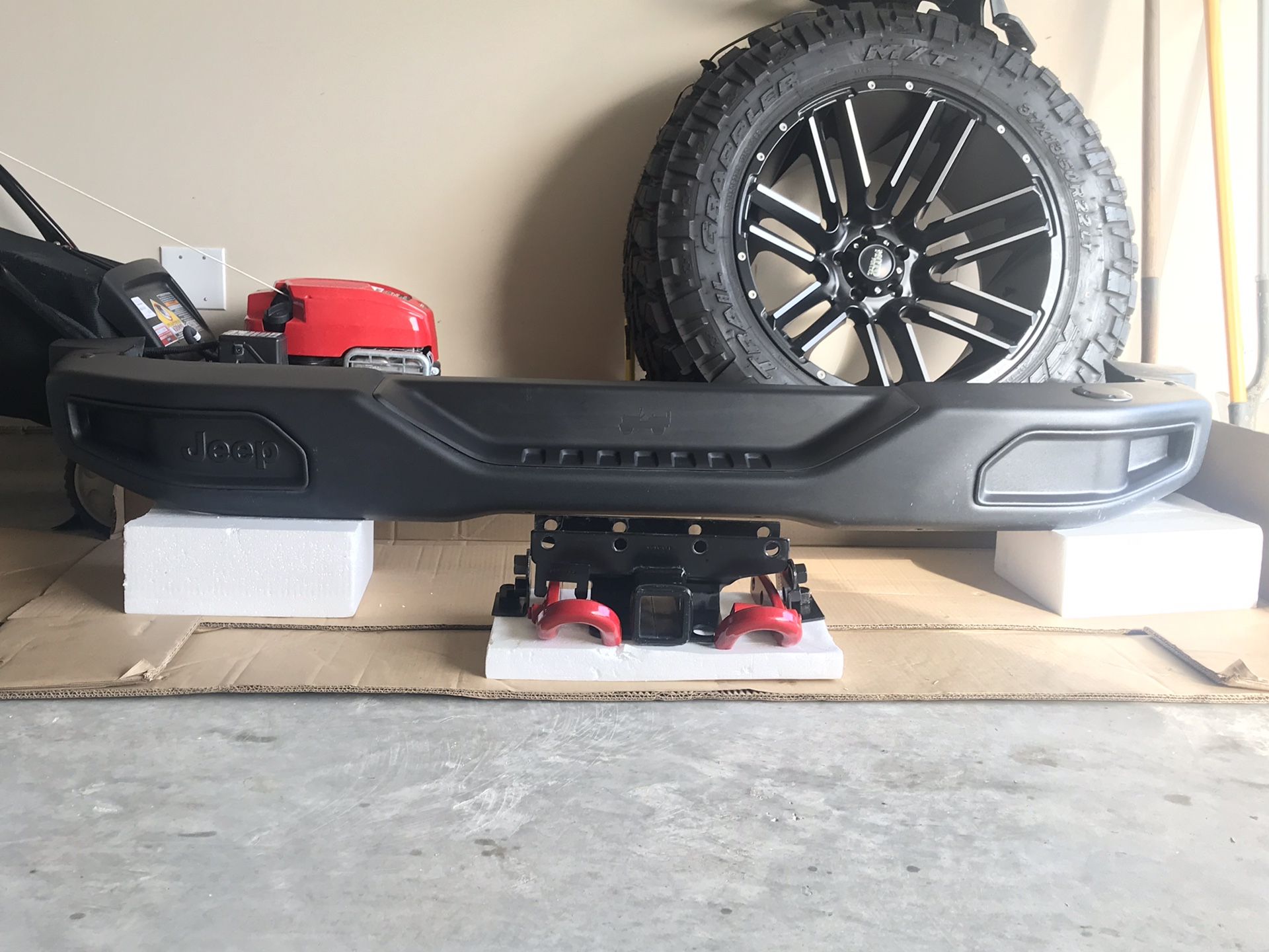 2007-2018 JEEP WRANGLER JK 10th ANNIVERSARY RUBICON REAR BUMPER OEM