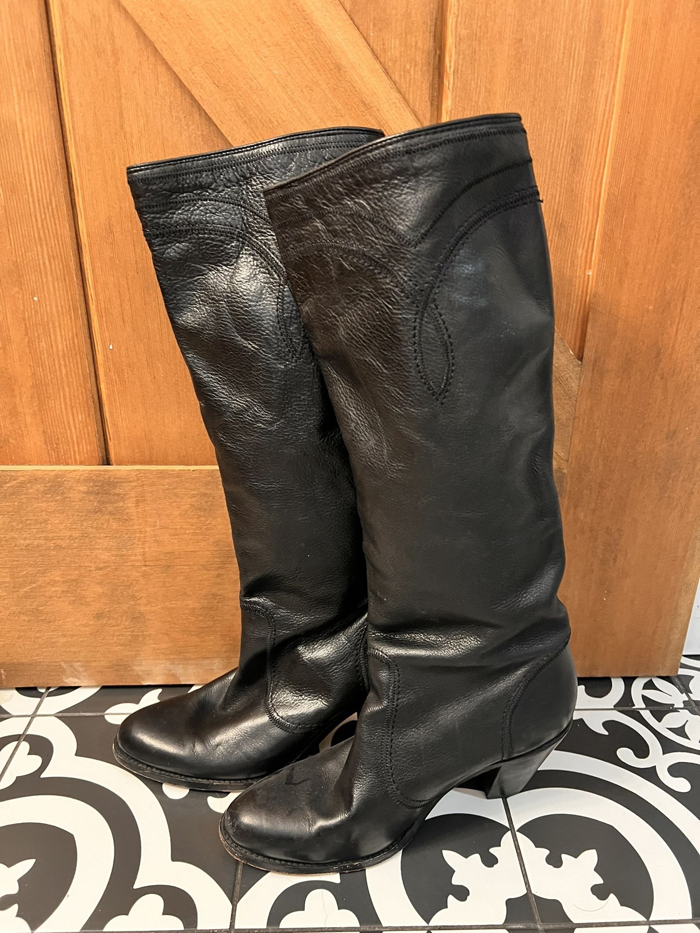 Frye Women’s Black Boots