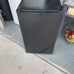 Mini Refrigerator 