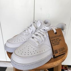 Men's Nike Court Vision Low shoes Size 9.5