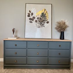 Solid oak Wood 9- Drawer Dresser