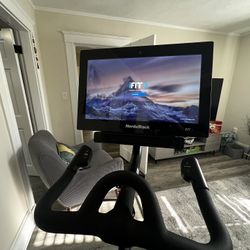 NordicTrack Commercial Studio Cycle S22i
