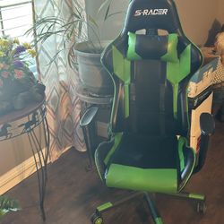 Gaming chair