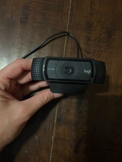 Logitech HD 1080p Webcam – Great for Zoom, Teams & Streaming – $35