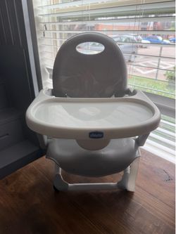 Portable booster seat