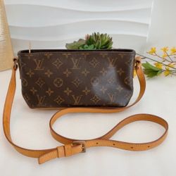 Louis Vuitton Pochette Purse Authentic 