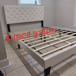 Queen Size Bed 