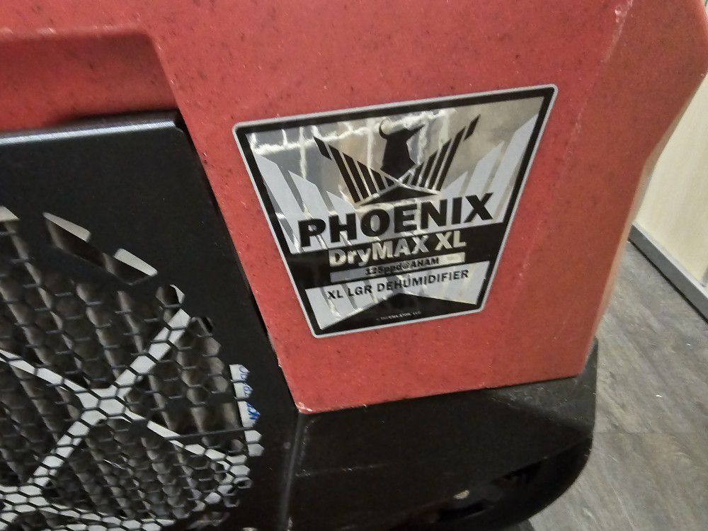 PHOENIX Dry MAX XL Dehumidifier 