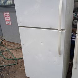 Clean Working Refrigerator