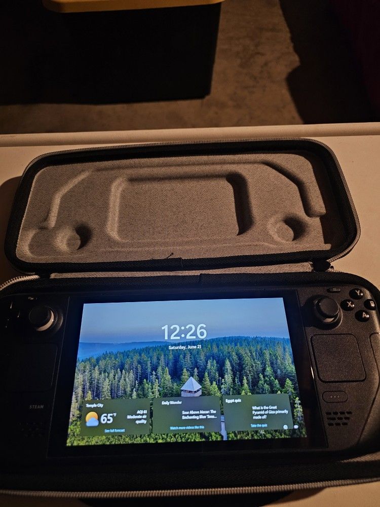 Steam Deck 512gb LCD With Screen Protector And Windows 11
