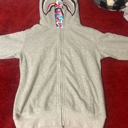 bape hoodie, Open for offers price isn’t firm at all
