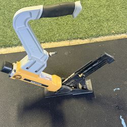 Hardwood Floor Nailer 
