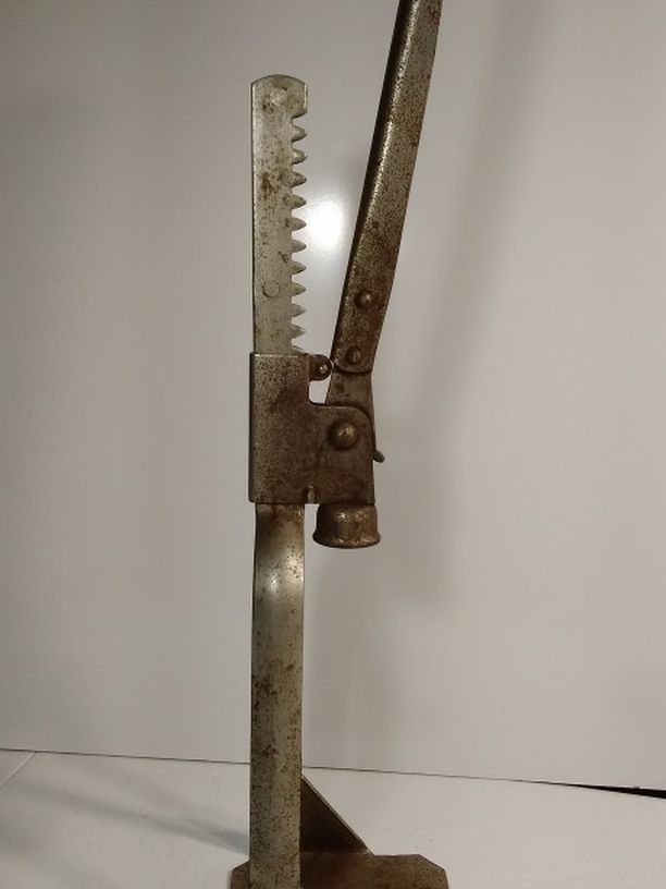 Vintage Bottle Capper