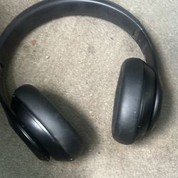Beats Studio Pro