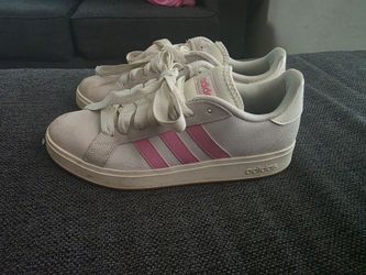 Womens adidas