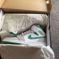 Nike air Jordans 1mid