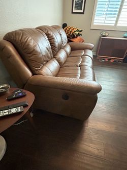 La-Z-Boy Leather Power Recliner Couch