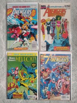Marvel Avengers Comic Book Bundle - 4 Issues