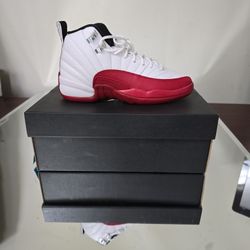 Jordan 12 Cherry  Size 3.5Y. GS