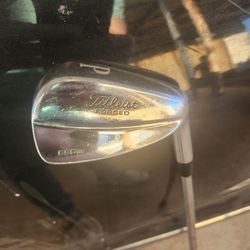 Titleist 690 MB Pitching Wedge