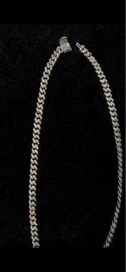 18 inch Cuban link moissanite chain