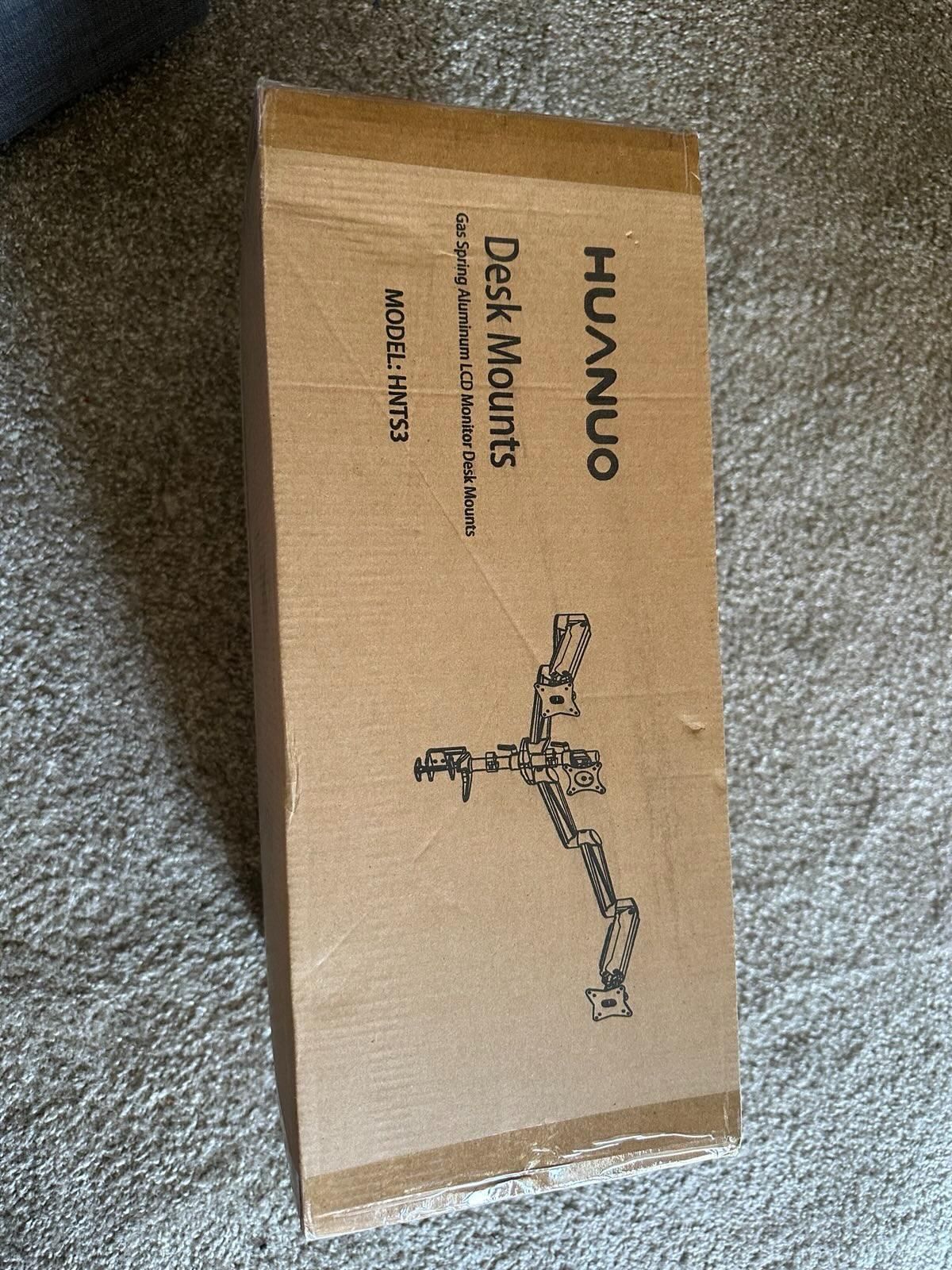 HUANUO Triple Monitor Mount for 17 to 32 inch Screens