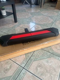 Universal towing hitch color, black with red