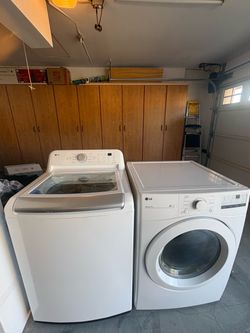 LG Washer & Gas Dryer set