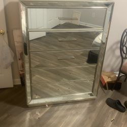 Mirror Dresser 