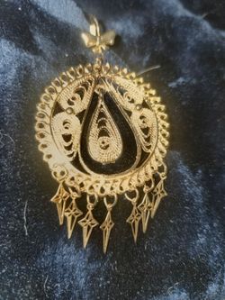 Gold Filigree Chandelier Pendant Earrings.