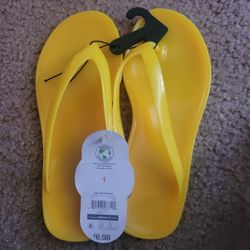 New Girls Sandals Size 1
