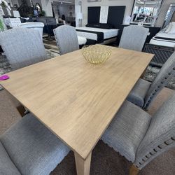 7 Pc Dining Table 