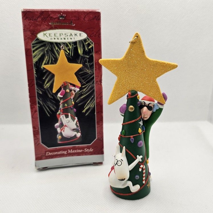 Hallmark Keepsake Ornament Decorating Maxine Style Christmas Tree & Floyd 1998
Ornament is in excellent condition, no flaws
Box is in good condition