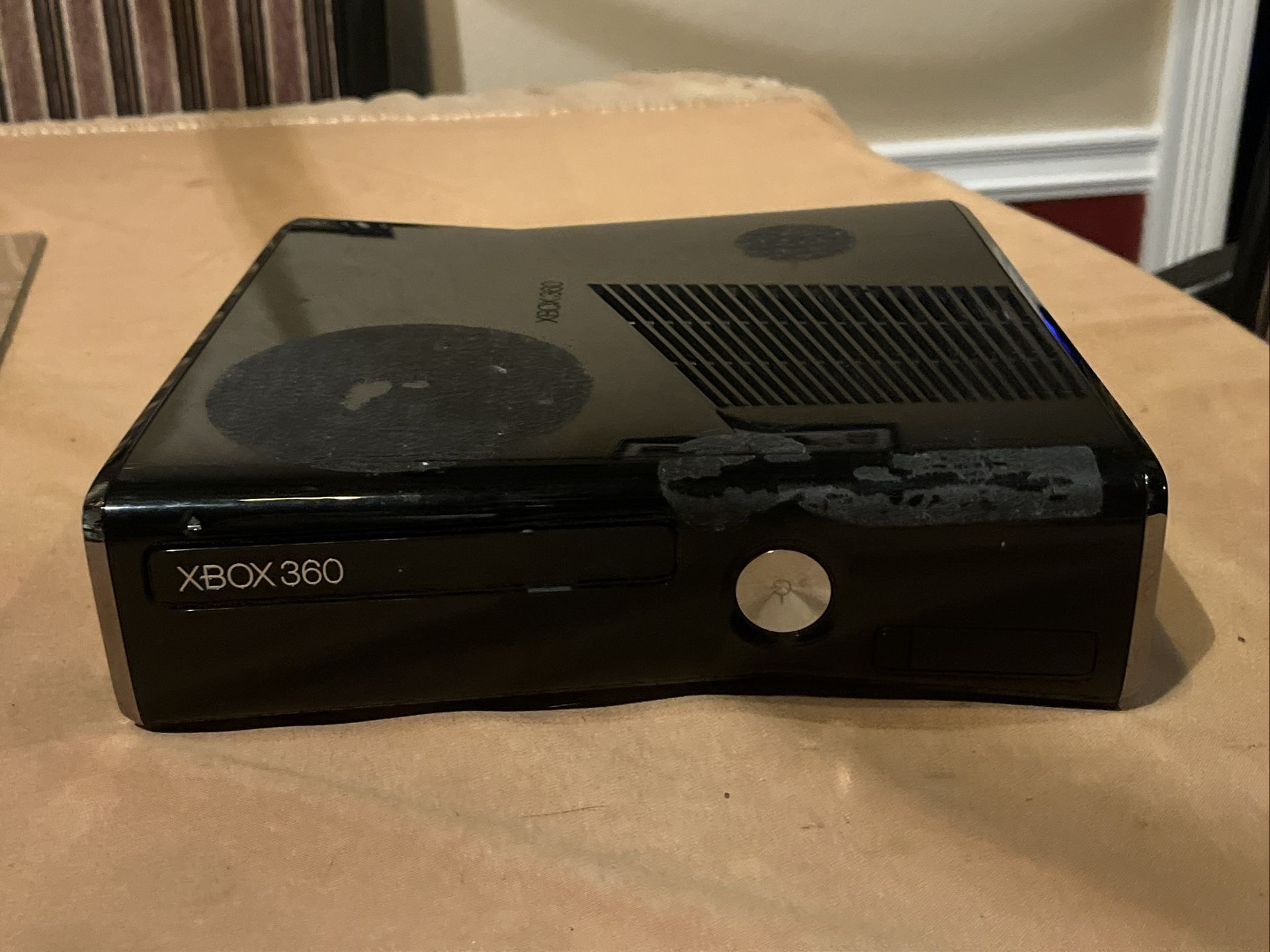 Xbox 360 Slim Model 1439 Console ONLY 4GB Storage Microsoft Working Tested