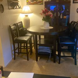 Dining Room Table With Chairs