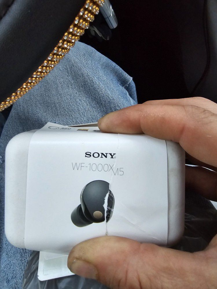 Sony Wf1000xm5 Earbuds, New-retails For 300$