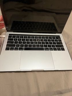 MacBook Pro 13’ w/Touch Bar