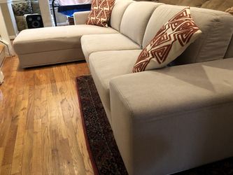 Modern sectional couch
