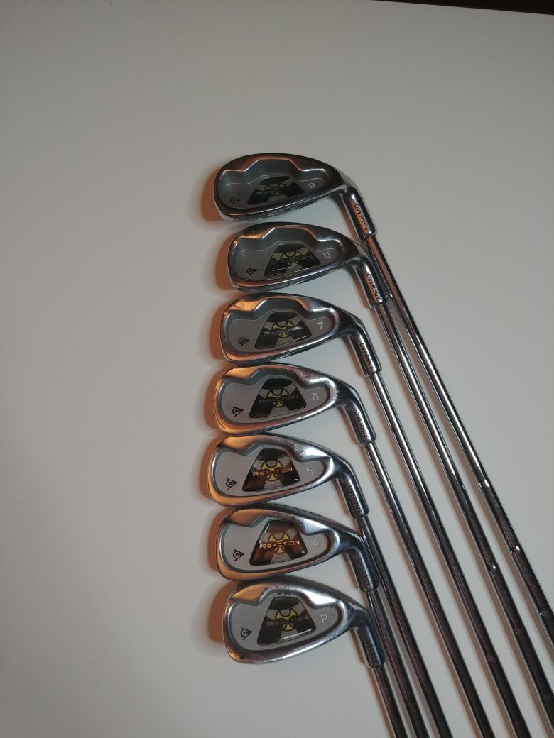 golpear eliminar cuenca Dunlop Reaction R-hand golf clubs for Sale in Menifee, CA - OfferUp