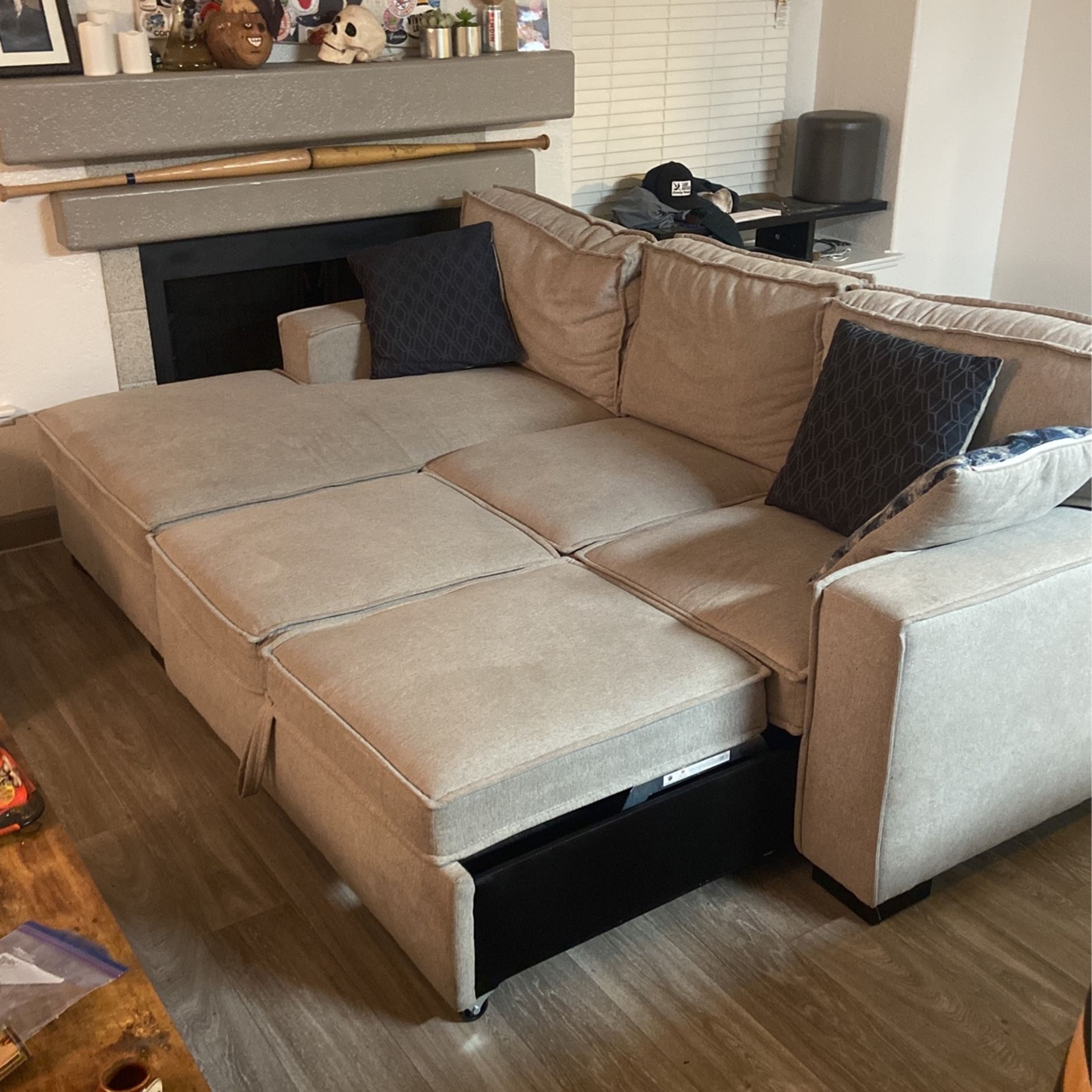Pull Out Couch For Sale In Las Vegas NV OfferUp pull-out-couch-for-sale-in-las-vegas-nv-offerup