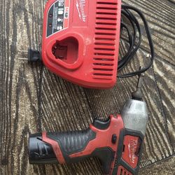 Milwaukee M12 12 Volt Impact Driver 